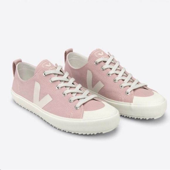 Veja Shoes - Veja Nova Canvas Sneaker in pink